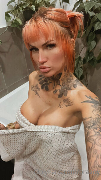 Braady Голе фотографије OnlyFans 10