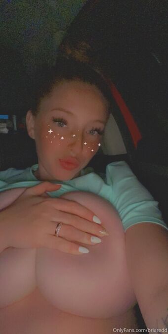 briaredd Голе фотографије OnlyFans 52