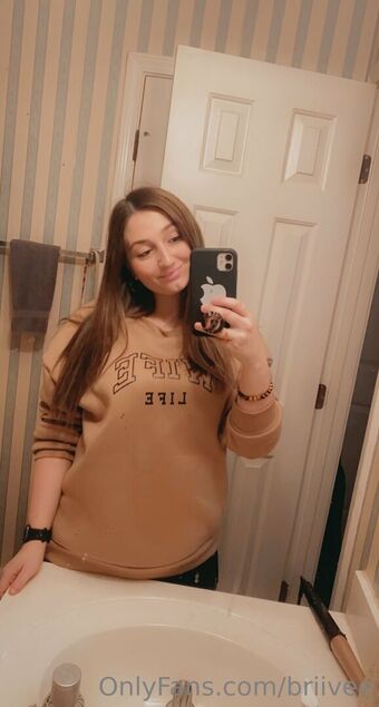 briivee Голе фотографије OnlyFans 14