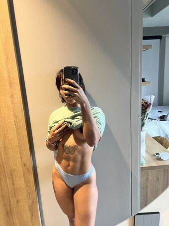 Buff_mariam Голе фотографије OnlyFans 21