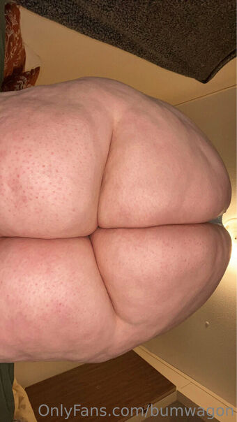 bumwagon Голе фотографије OnlyFans 17