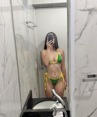 ButtonWhite Голе фотографије OnlyFans 25