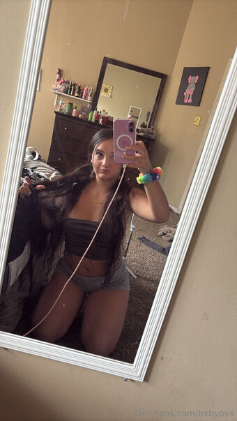 bxbypyx Голе фотографије OnlyFans 18