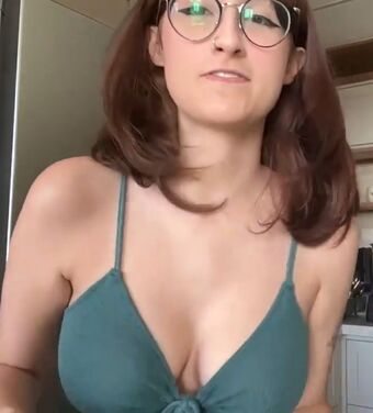 Caarolinga Голе фотографије OnlyFans 10