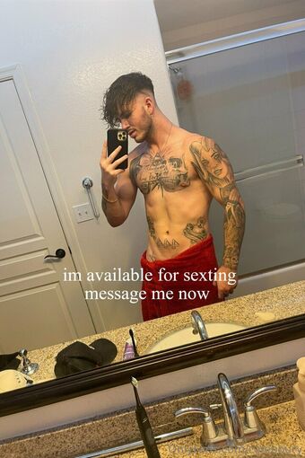 calebbury Голе фотографије OnlyFans 3