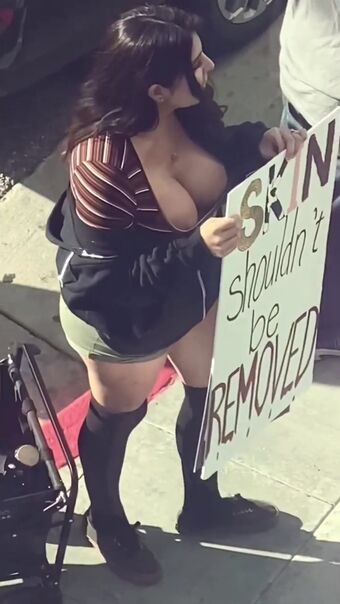 CANDID Boobs