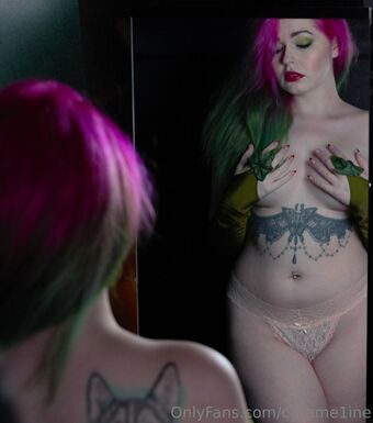 Carame1ine Голе фотографије OnlyFans 10