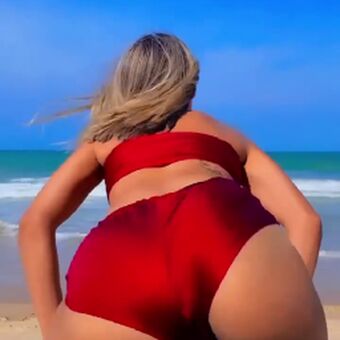 Caroline Голе фотографије OnlyFans 30