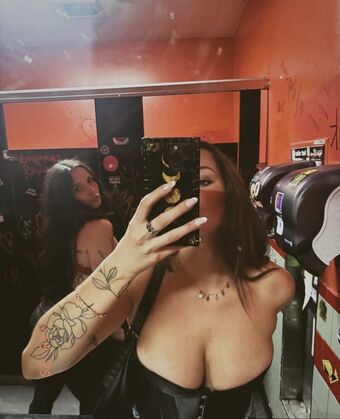 Casey M Голе фотографије OnlyFans 7