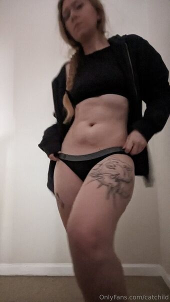 catchild Голе фотографије OnlyFans 3