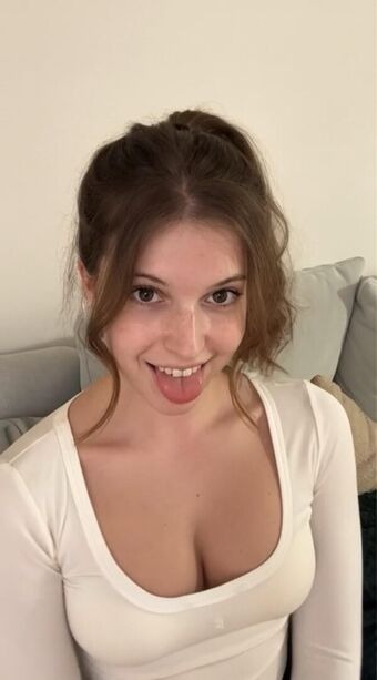 CCashley Голе фотографије OnlyFans 11