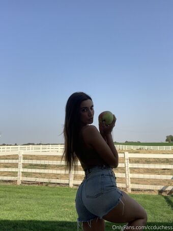 ccduchess Голе фотографије OnlyFans 30