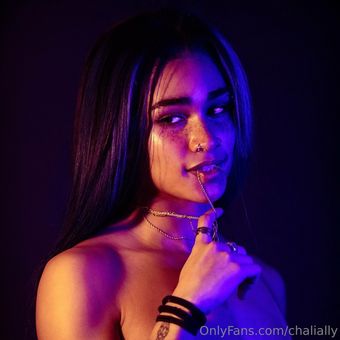 chalially Голе фотографије OnlyFans 1