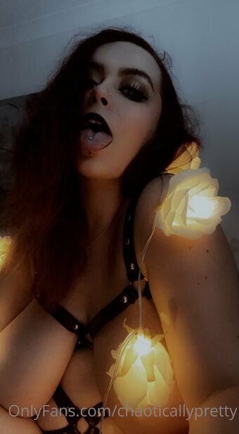 chaoticallypretty Голе фотографије OnlyFans 2