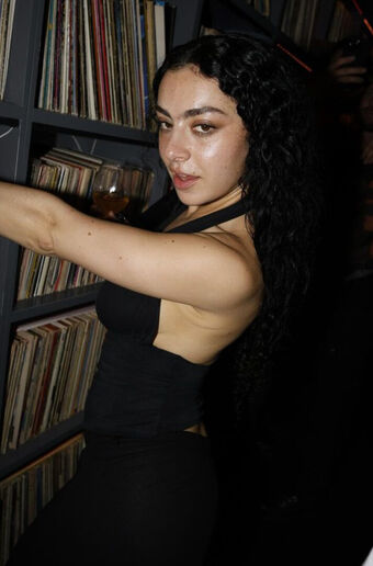 Charli-xcx