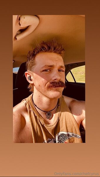 chefcyrus Голе фотографије OnlyFans 11