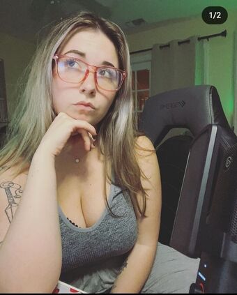 Cherrycgames Голе фотографије OnlyFans 14