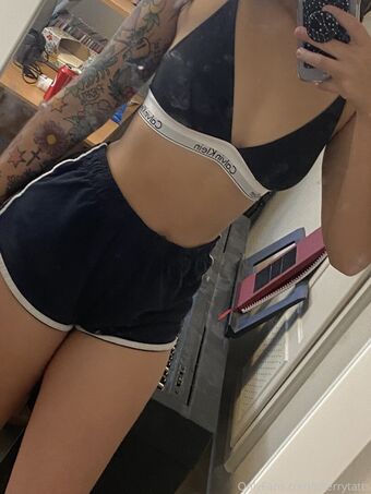 cherrytatts Голе фотографије OnlyFans 3