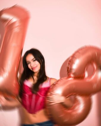 Chloe Marquez Голе фотографије OnlyFans 2