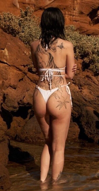 Clair Bai Голе фотографије OnlyFans 17