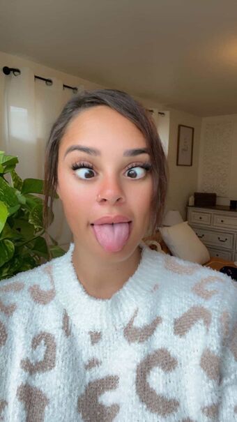 clair_bare92