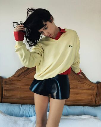 Clairo Голе фотографије OnlyFans 140