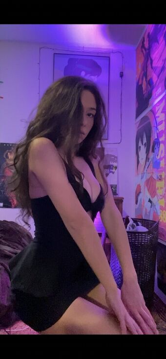 ConfusingQT Голе фотографије OnlyFans 27