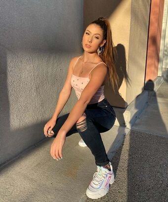 Cortney Gibson Голе фотографије OnlyFans 196