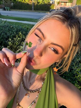 Cortney Gibson Голе фотографије OnlyFans 205