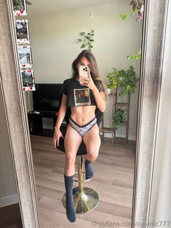 Cosmic Голе фотографије OnlyFans 10