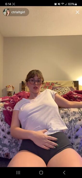 Ctrlaltgirl Голе фотографије OnlyFans 20