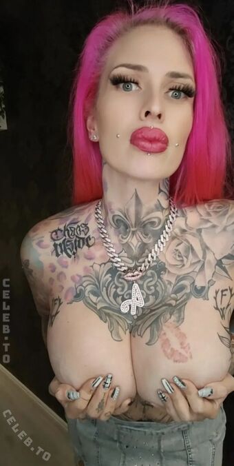Curvyanni Голе фотографије OnlyFans 50