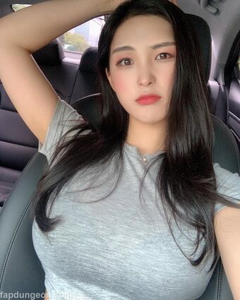 Daani._.e Голе фотографије OnlyFans 34