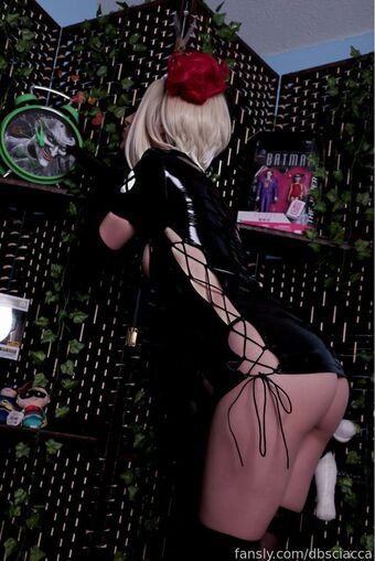 Dani Sciacca Голе фотографије OnlyFans 136