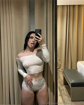 Daniela Flores