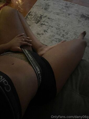 Daniela Gaviria Голе фотографије OnlyFans 12