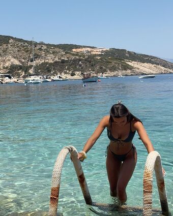 Danielle Metz Голе фотографије OnlyFans 5