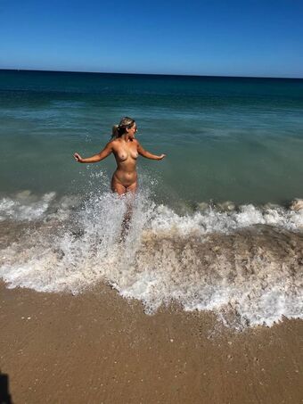 Danihelll Голе фотографије OnlyFans 8