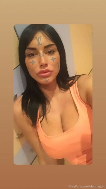 Daqnagold Голе фотографије OnlyFans 7