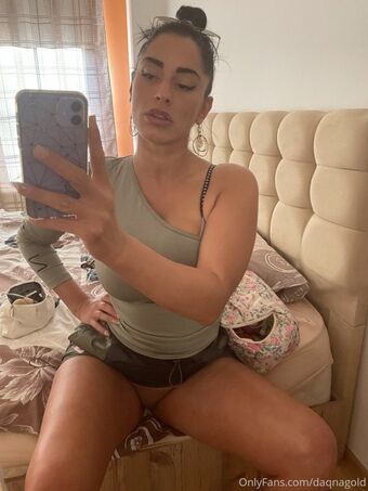 Daqnagold Голе фотографије OnlyFans 12