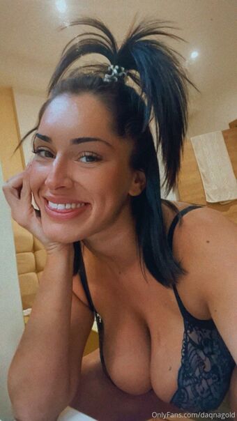Daqnagold Голе фотографије OnlyFans 20