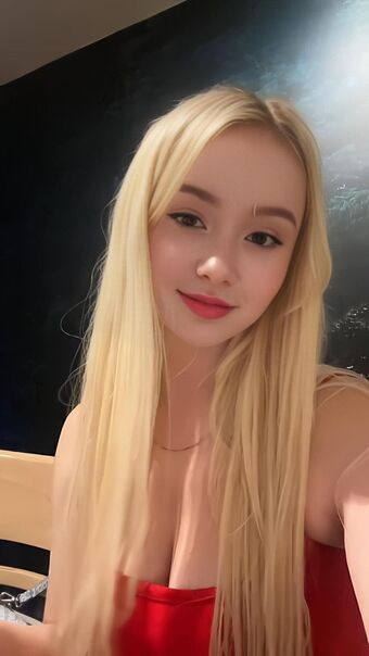 Dasha Gartman Голе фотографије OnlyFans 53