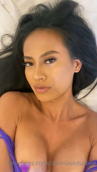 Davinaseductive Голе фотографије OnlyFans 27