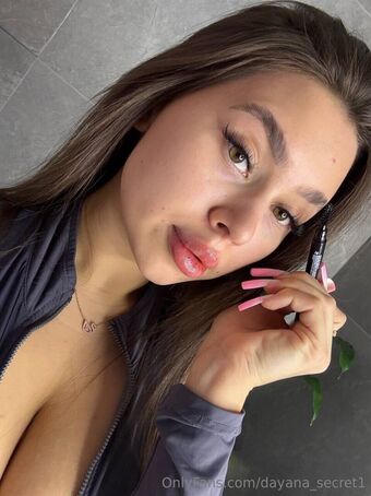 dayana_secret1