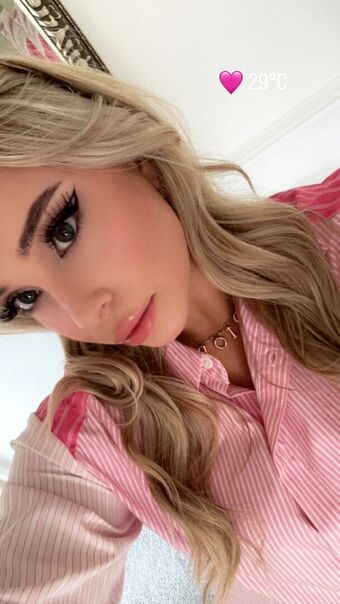 Decadex Голе фотографије OnlyFans 16