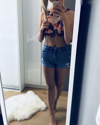 deine_polin Голе фотографије OnlyFans 42
