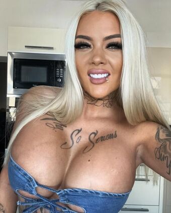 Deminecka Голе фотографије OnlyFans 45