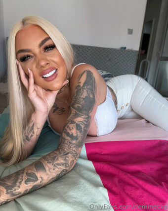 Deminecka Голе фотографије OnlyFans 52