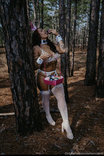 Demoncakes Голе фотографије OnlyFans 37