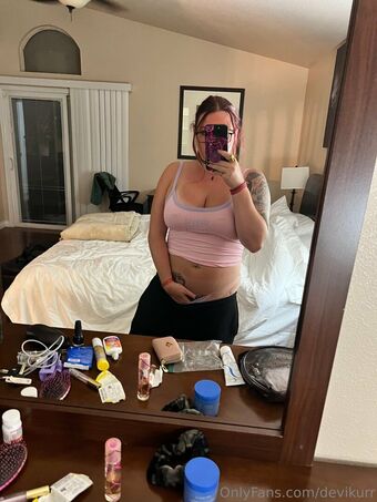 devikurr Голе фотографије OnlyFans 24